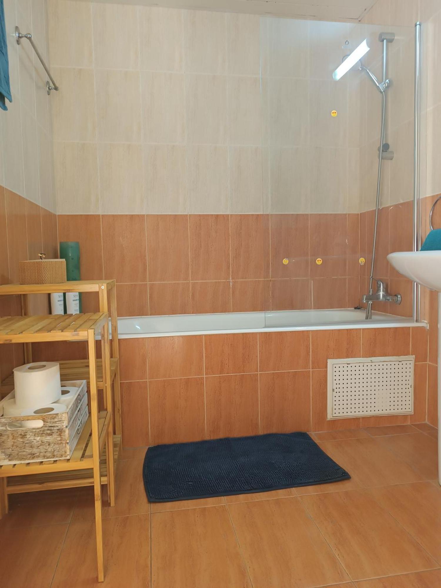 Pool Side 2 Bedroom Queens Gardens Complex Pafos Zewnętrze zdjęcie
