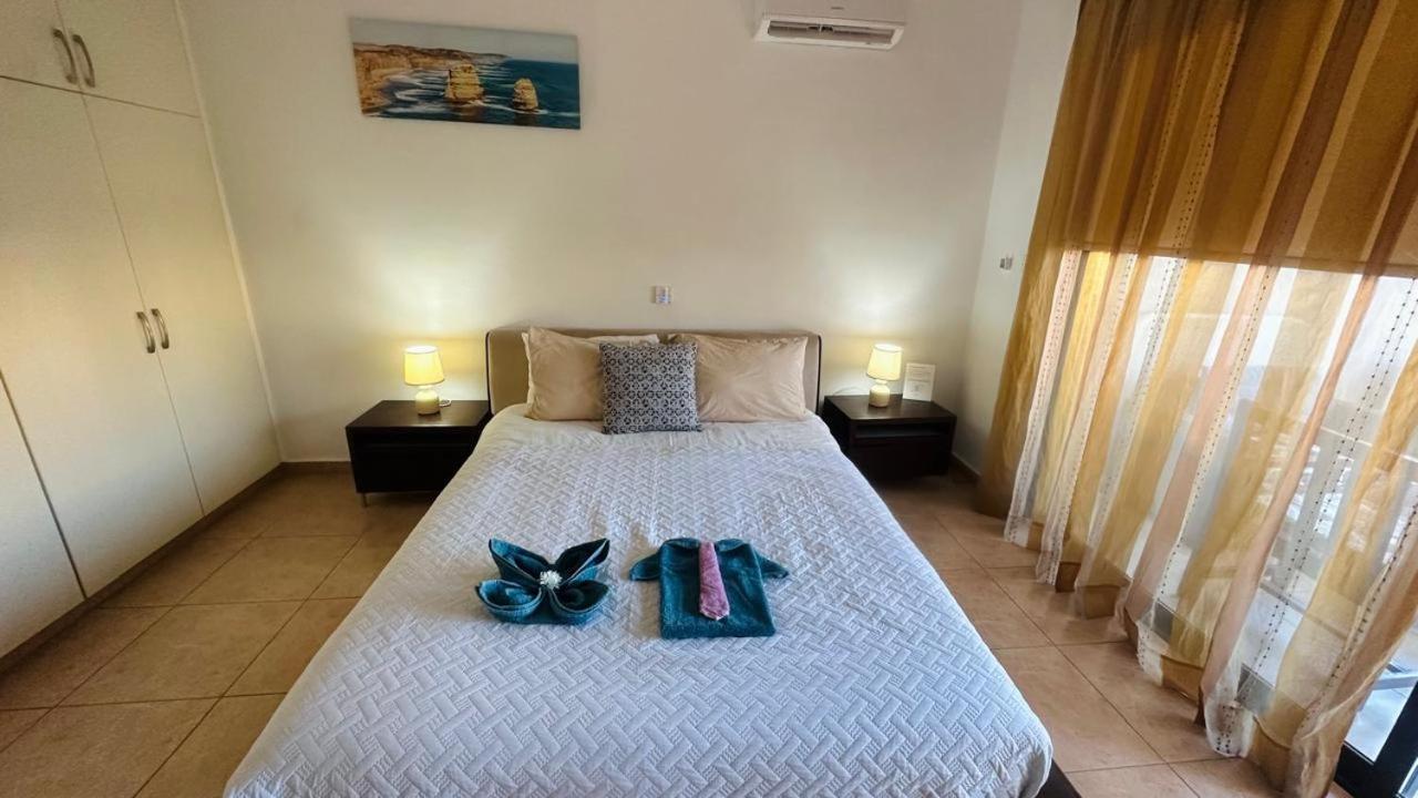 Pool Side 2 Bedroom Queens Gardens Complex Pafos Zewnętrze zdjęcie